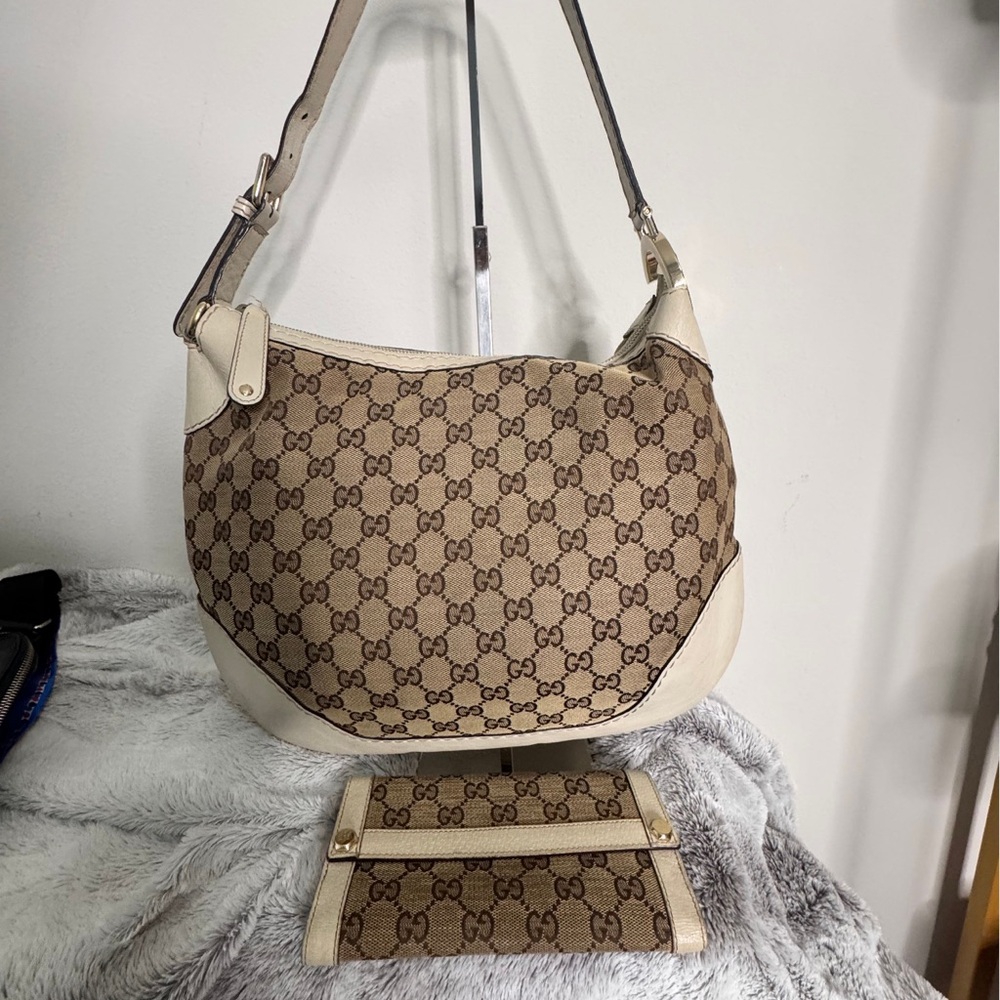 Gucci canvas leather one shoulder bag